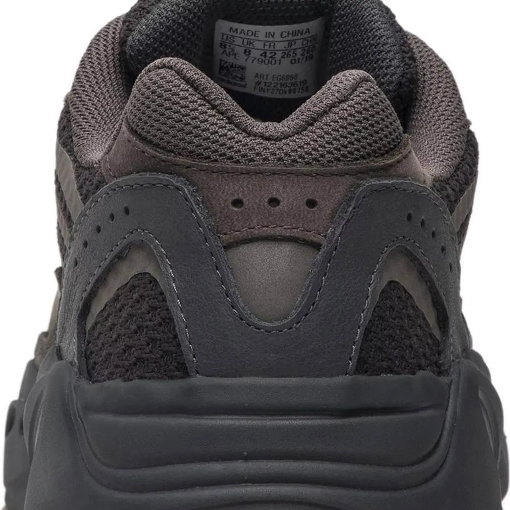 Adidas Yeezy Boost 700 V2 Geode sneakers, brown