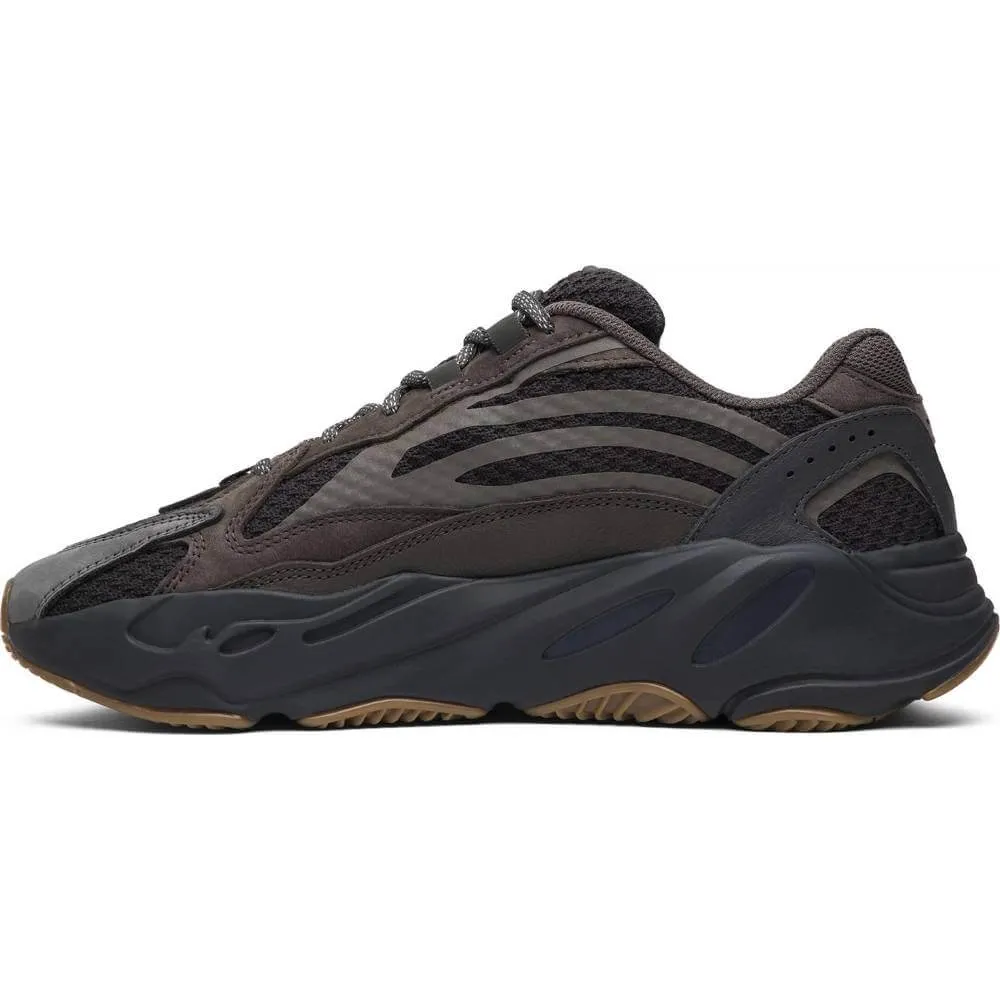 Adidas Yeezy Boost 700 V2 Geode sneakers, brown