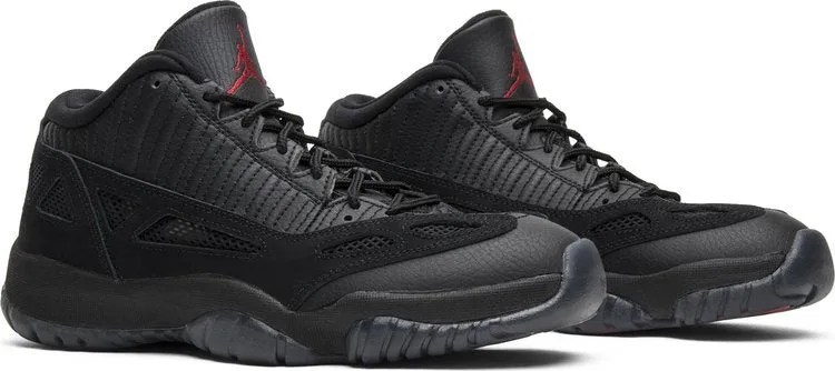 Air Jordan 11 IE Low Referee Sneakers, Black